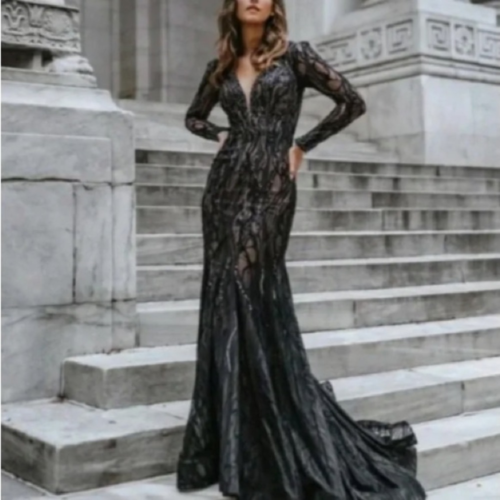 Mac Duggal Beaded Illusion LongSleeves Plunge Neck Gown - Picture 4 of 10